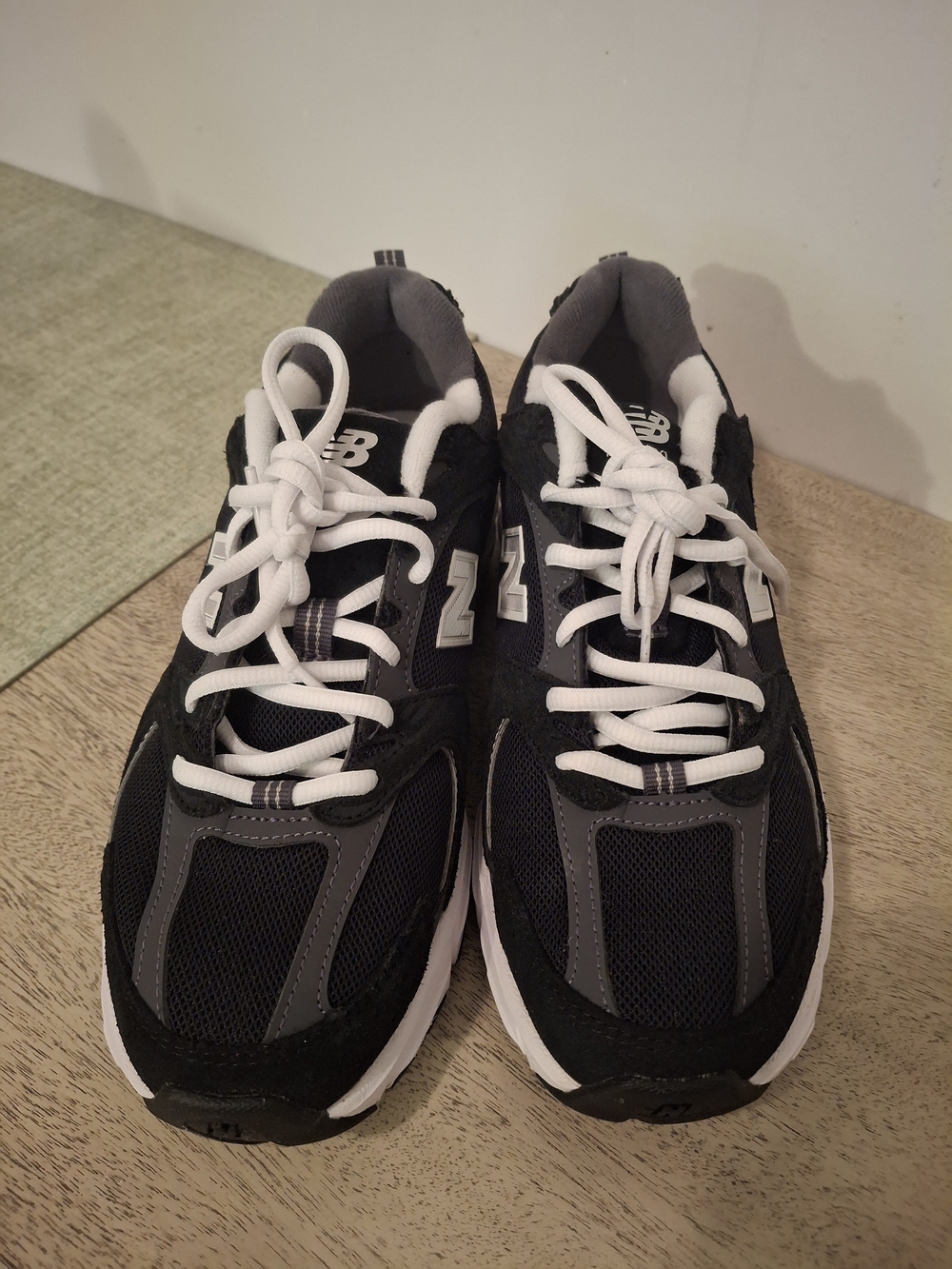 New Balance Black & Gray Athletic Sneakers